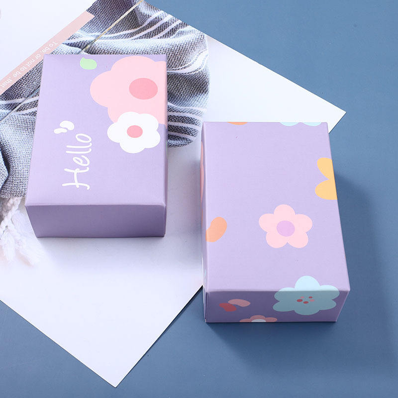 Custom Printed Hosiery Boxes