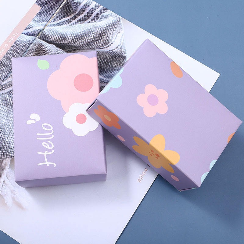 Custom Printed Hosiery Boxes