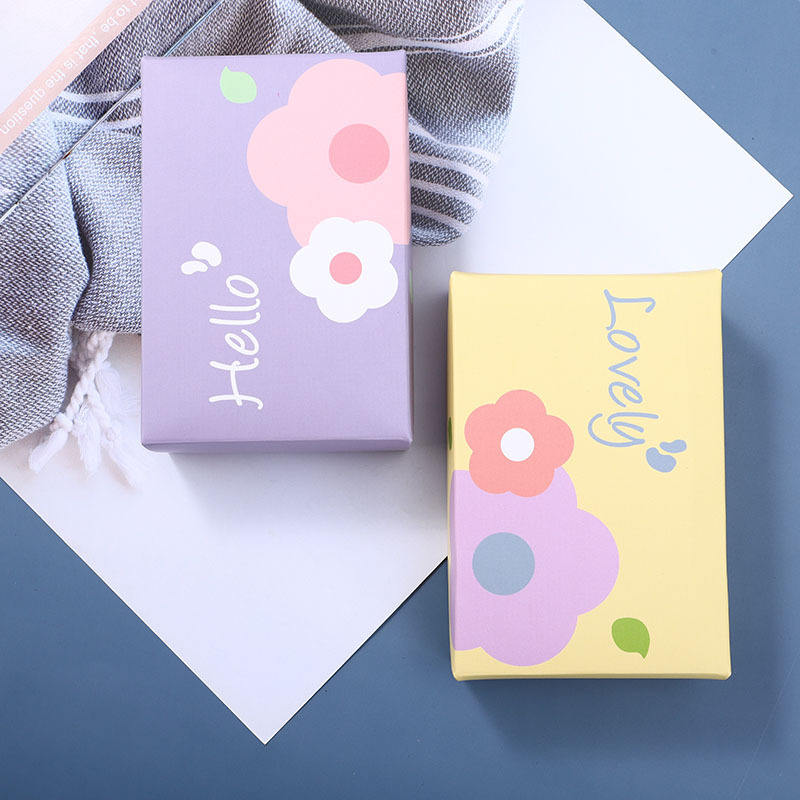 Custom Printed Hosiery Boxes