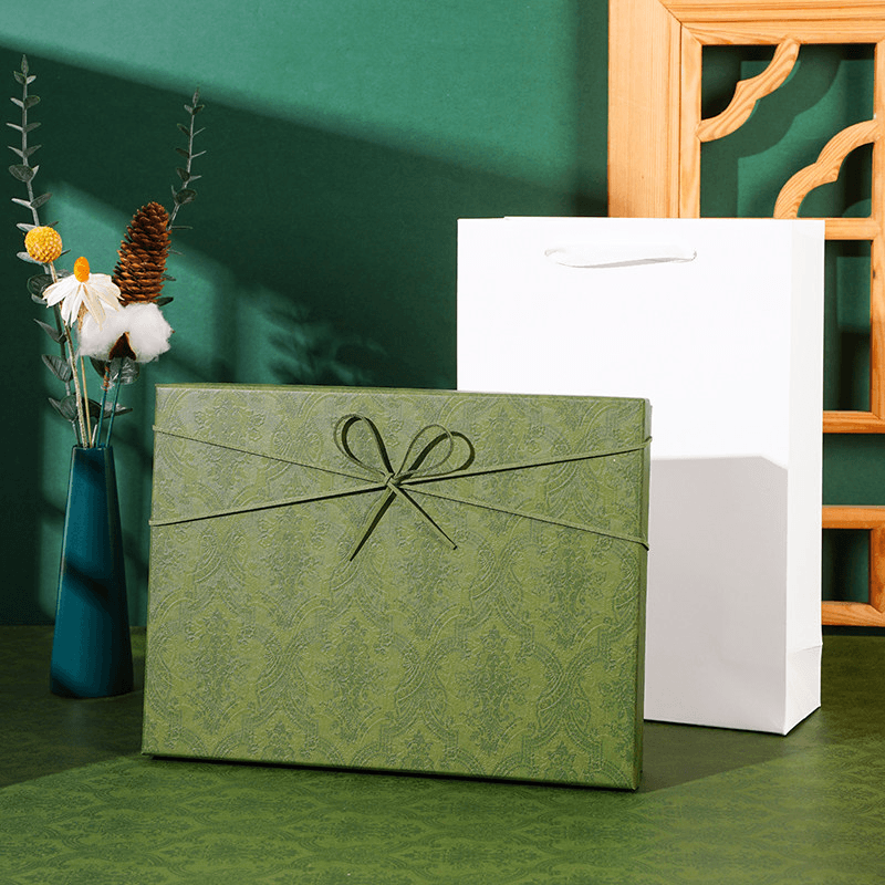 Eco-friendly Apparel Packaging