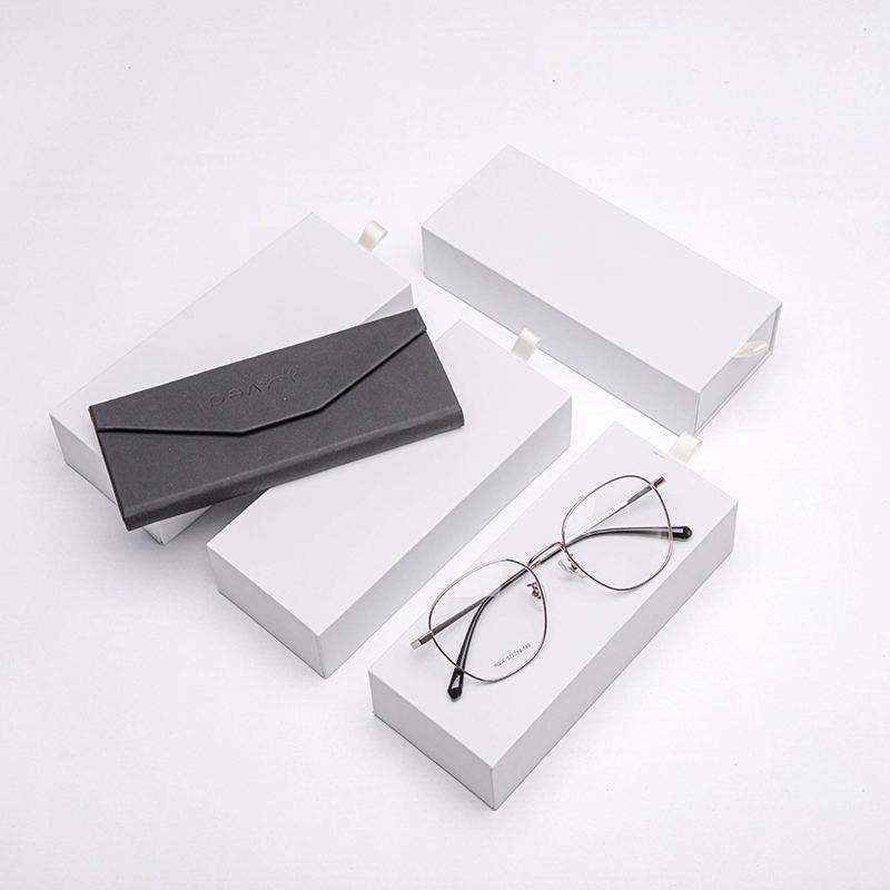 Boîtes à lunettes de soleil sur mesure
