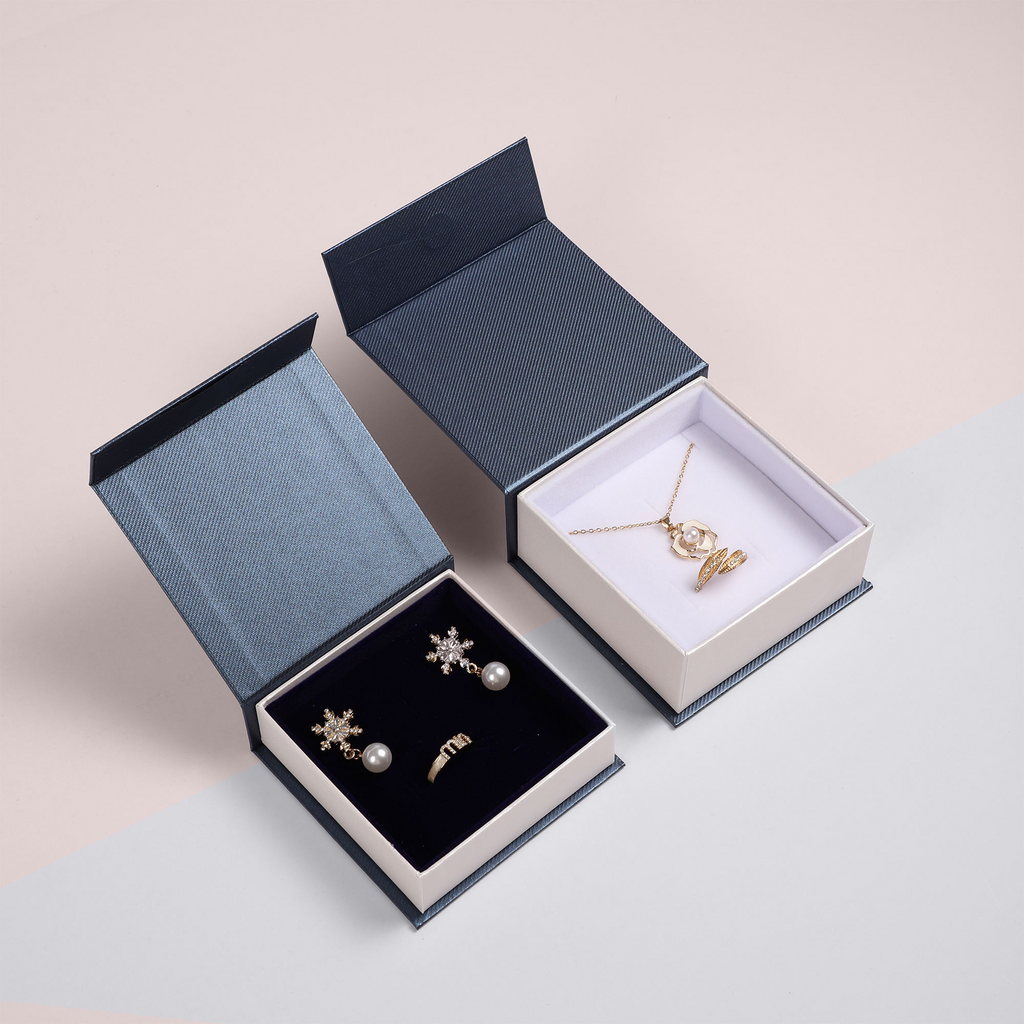Luxury Magnetic Jewelry Boxes